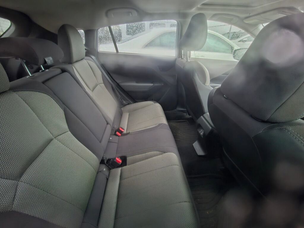Used 2024 Subaru Crosstrek 2.0i Premium image 11