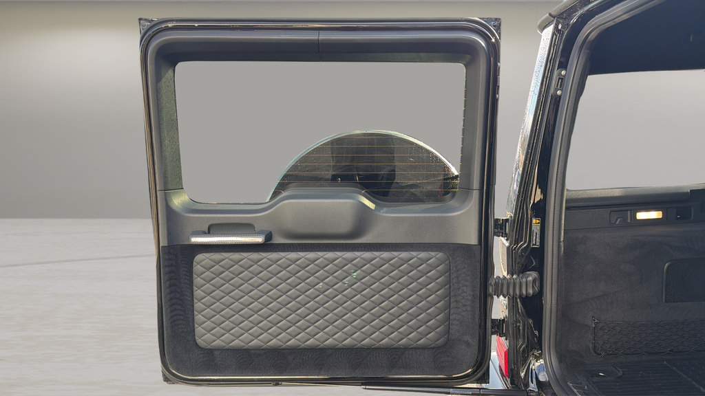 Used 2023 Mercedes-Benz G 550 image 27