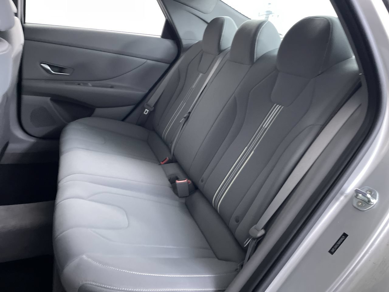 Used 2021 Hyundai Elantra SEL w/ Convenience Package FWD image 19