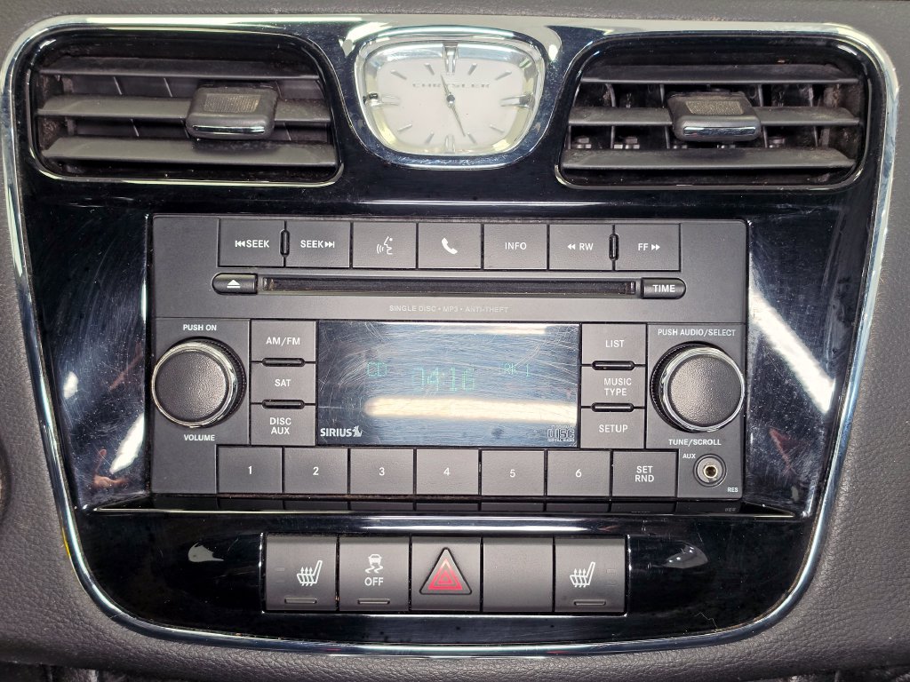 Used 2013 Chrysler 200 Limited FWD image 12