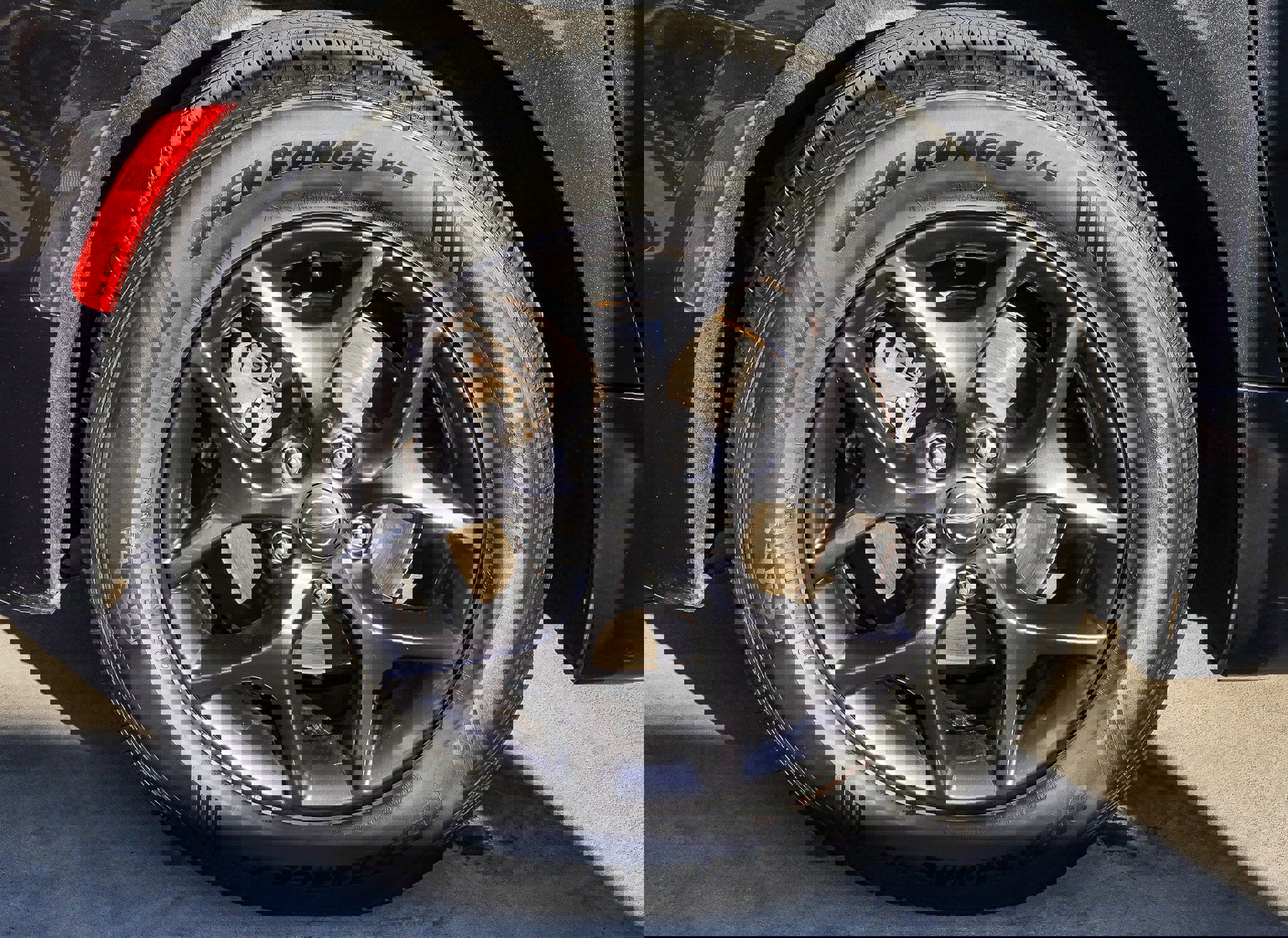 Used 2019 Chrysler Pacifica Touring-L w/ S Appearance Package image 11