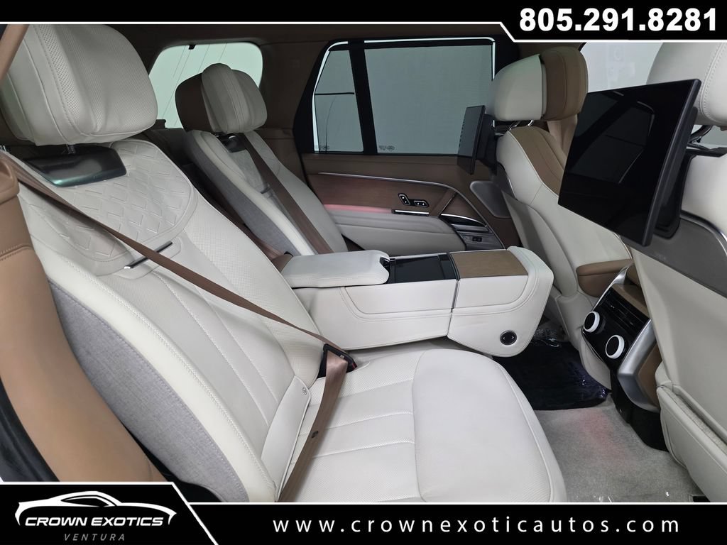 Used 2023 Land Rover Range Rover SV AWD/4WD image 11