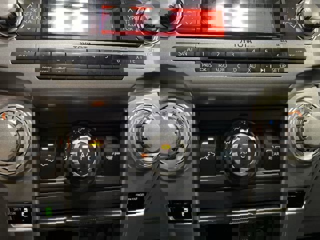 Used 2011 Toyota 4Runner SR5 w/ Convenience Pkg image 15