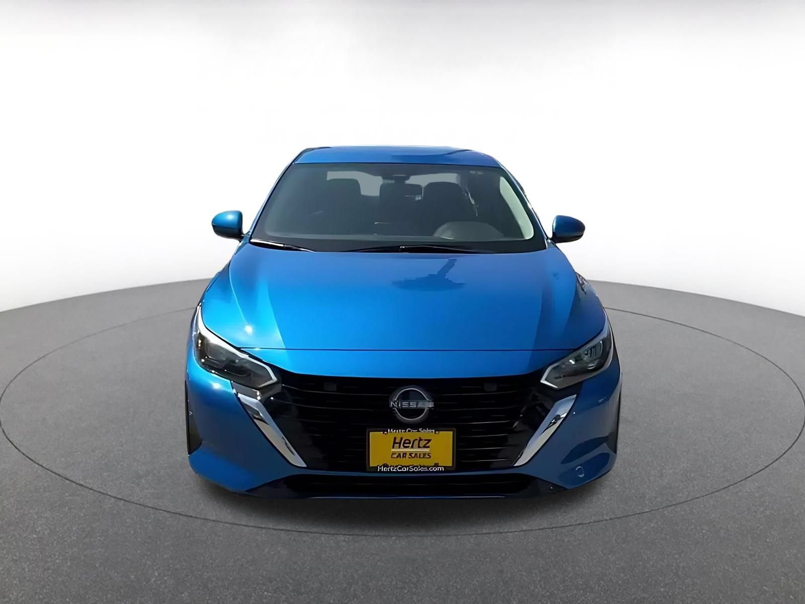 Used 2025 Nissan Sentra SV FWD image 4