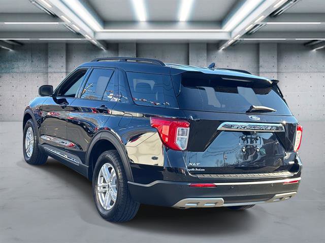 Used 2020 Ford Explorer XLT w/ Equipment Group 202A image 5