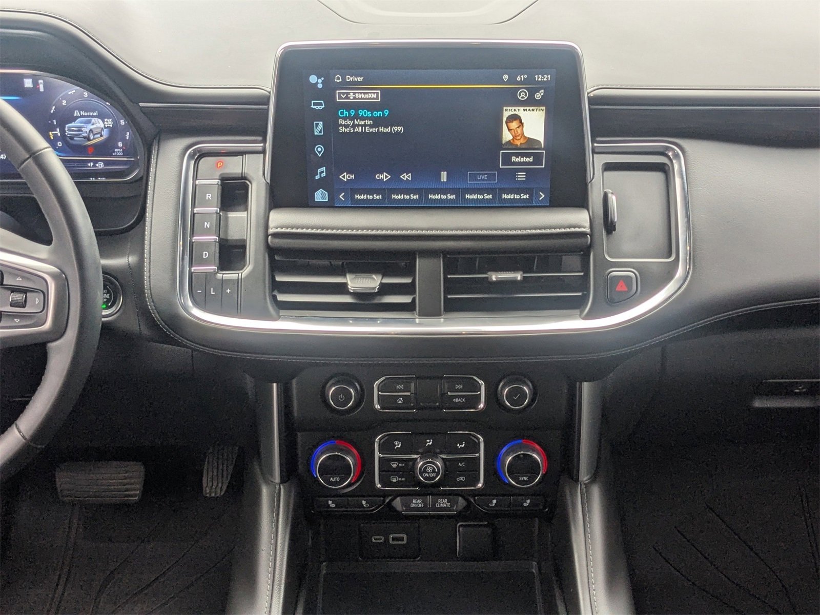 Used 2023 Chevrolet Tahoe Z71 w/ Luxury Package image 20