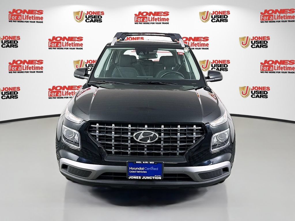 Certified 2021 Hyundai Venue SEL FWD image 11