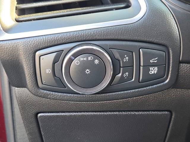 Used 2022 Ford Edge Titanium image 25