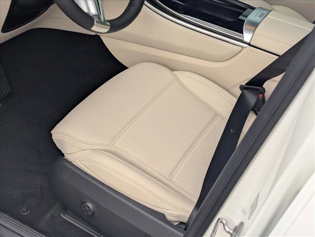 New 2026 Mercedes-Benz GLC 350e 4MATIC image 4