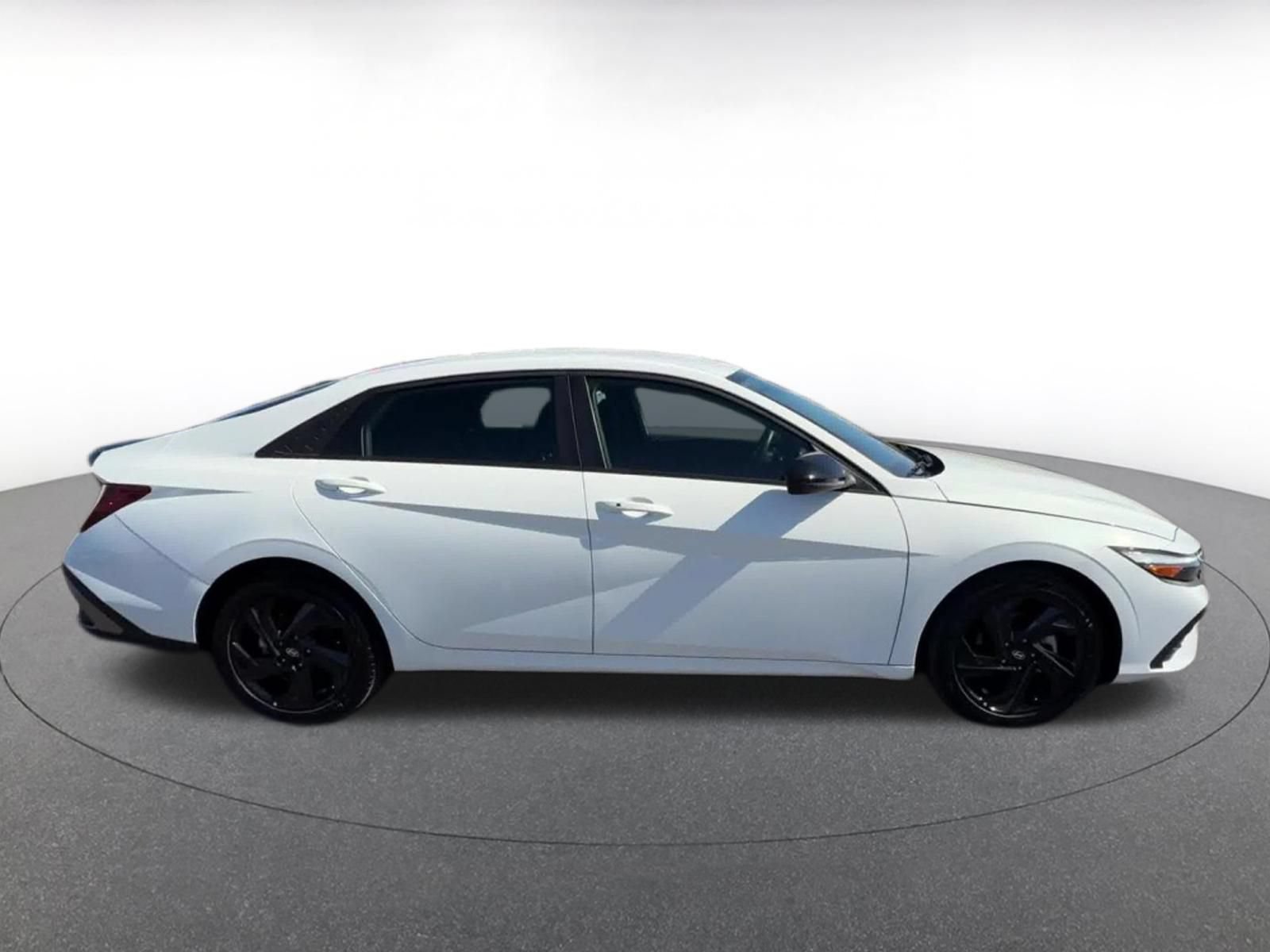 Used 2026 Hyundai Elantra Sport FWD image 16