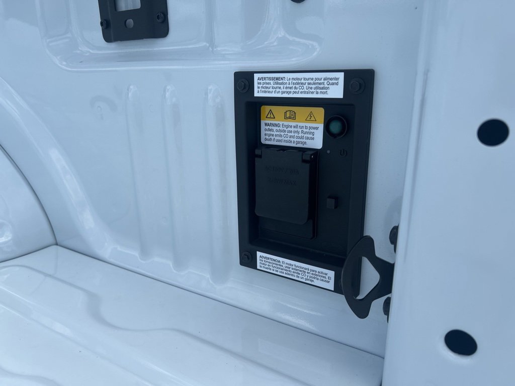 New 2025 Ford F350 XLT w/ 360-Degree Camera Package image 13