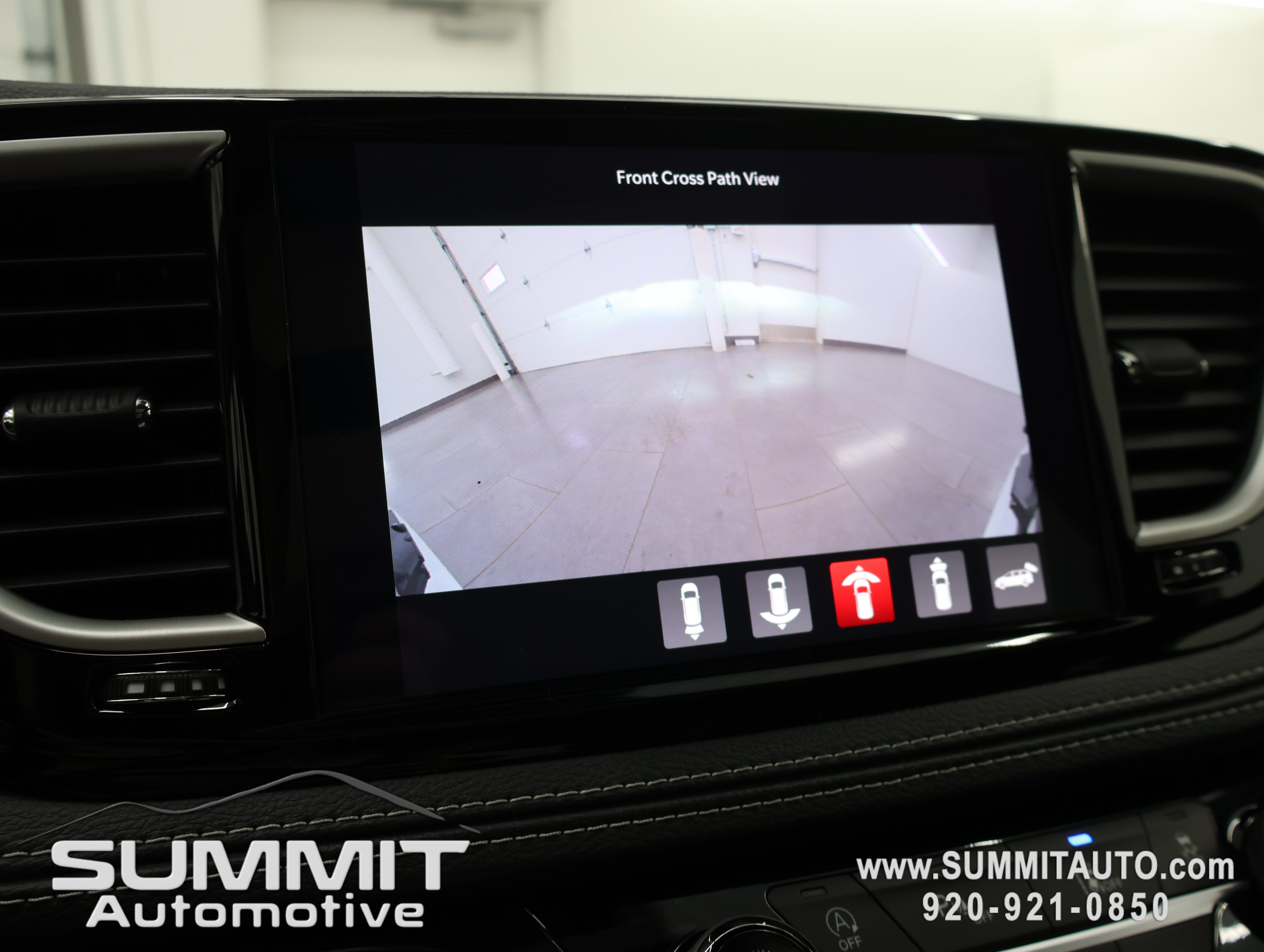 New 2027 Chrysler Pacifica Limited AWD/4WD image 20