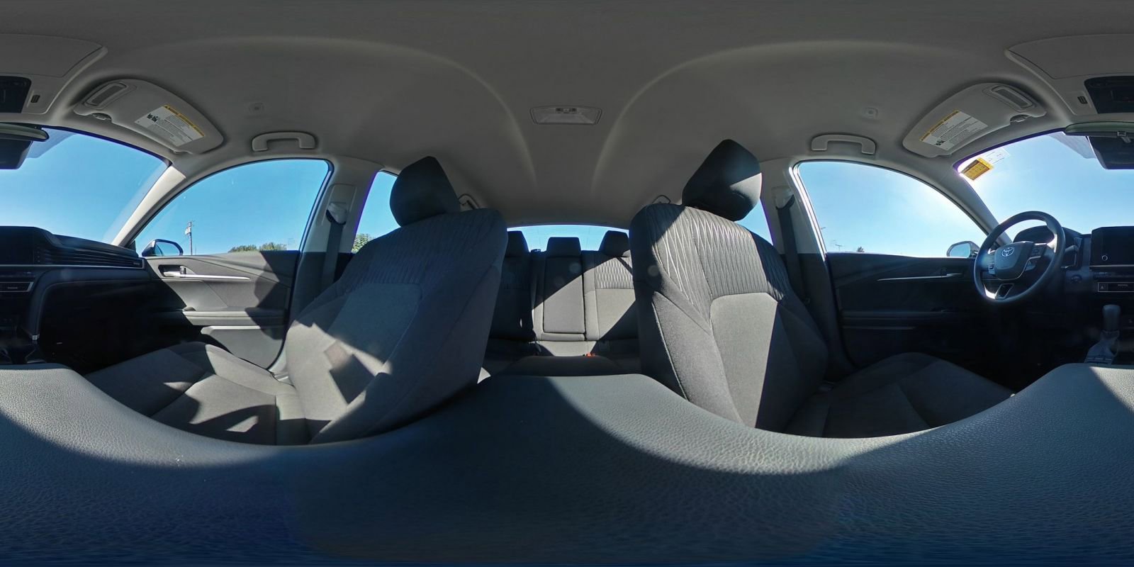 Used 2025 Toyota Camry LE image 42