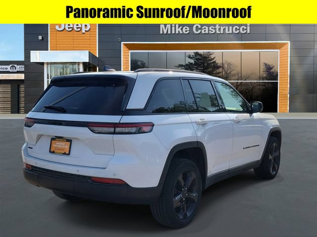 Used 2024 Jeep Grand Cherokee Altitude AWD/4WD image 4