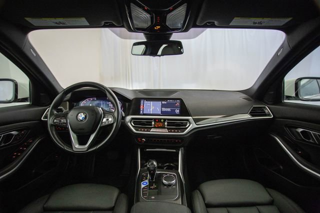 Used 2020 BMW 330i xDrive Sedan w/ Convenience Package image 12