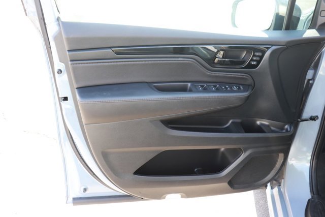Used 2023 Honda Odyssey Touring image 9
