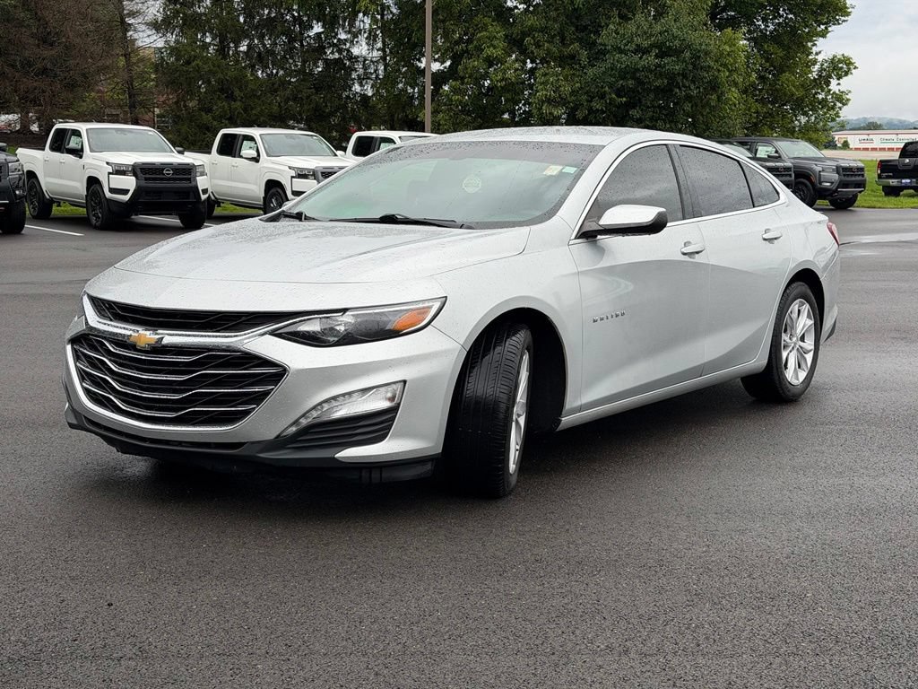 Used 2022 Chevrolet Malibu LT FWD image 2