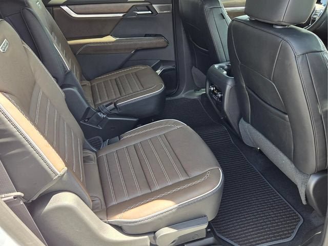 New 2026 GMC Acadia Denali Ultimate FWD image 17