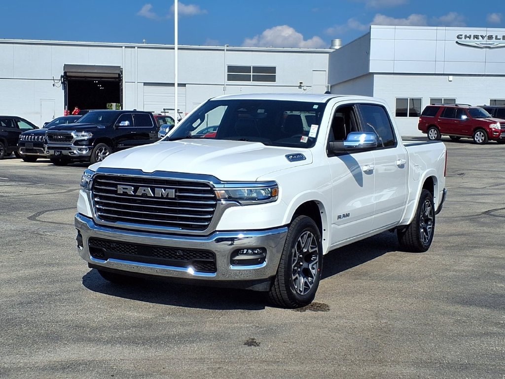 Used 2026 RAM 1500 Laramie AWD/4WD image 2