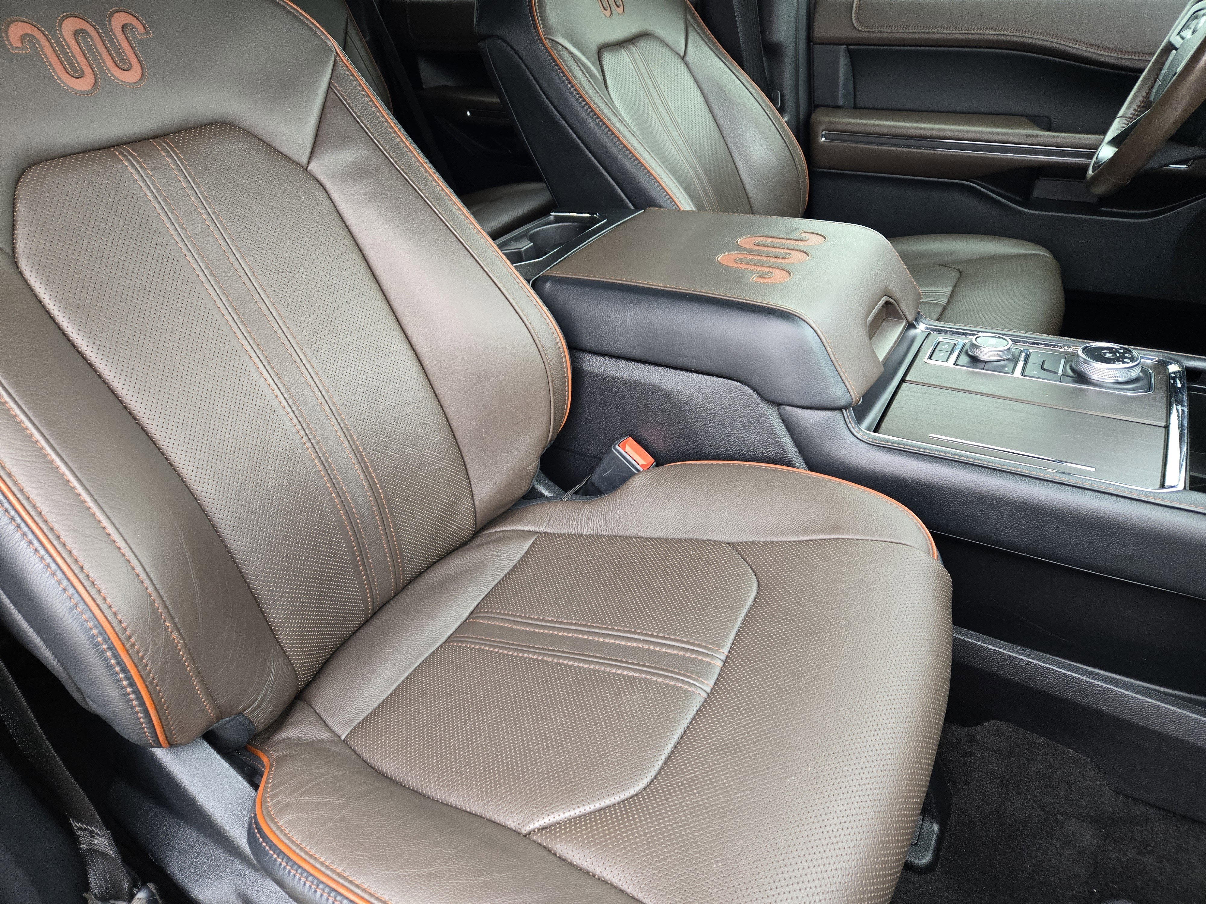 Used 2020 Ford Expedition King Ranch w/ Cargo Package image 18