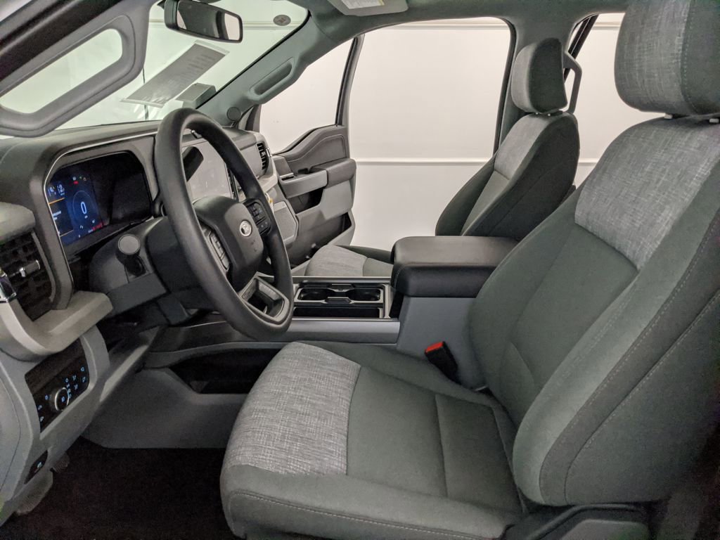 New 2026 Ford F450 XLT w/ XLT Premium Package image 22