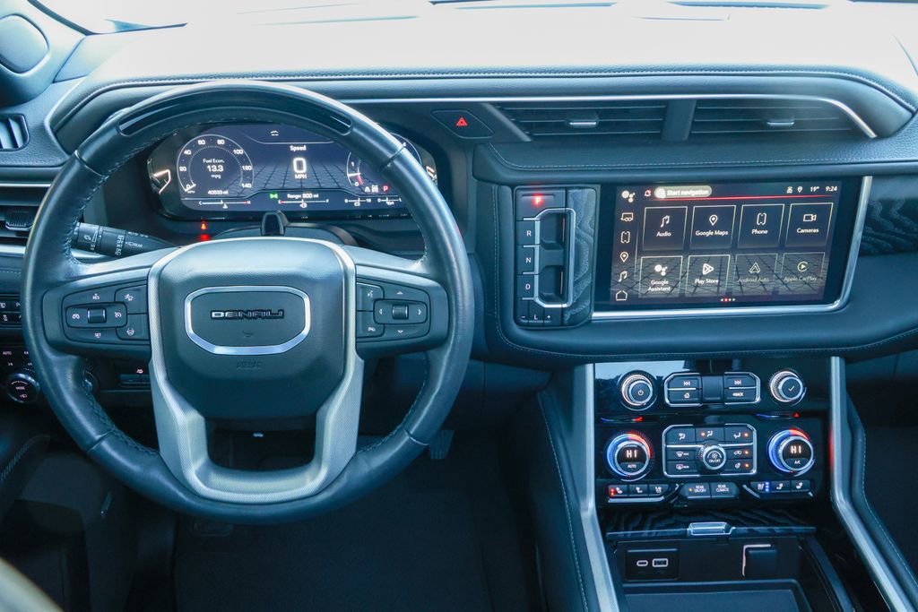 Used 2024 GMC Yukon XL Denali w/ Advanced Technology Package image 37
