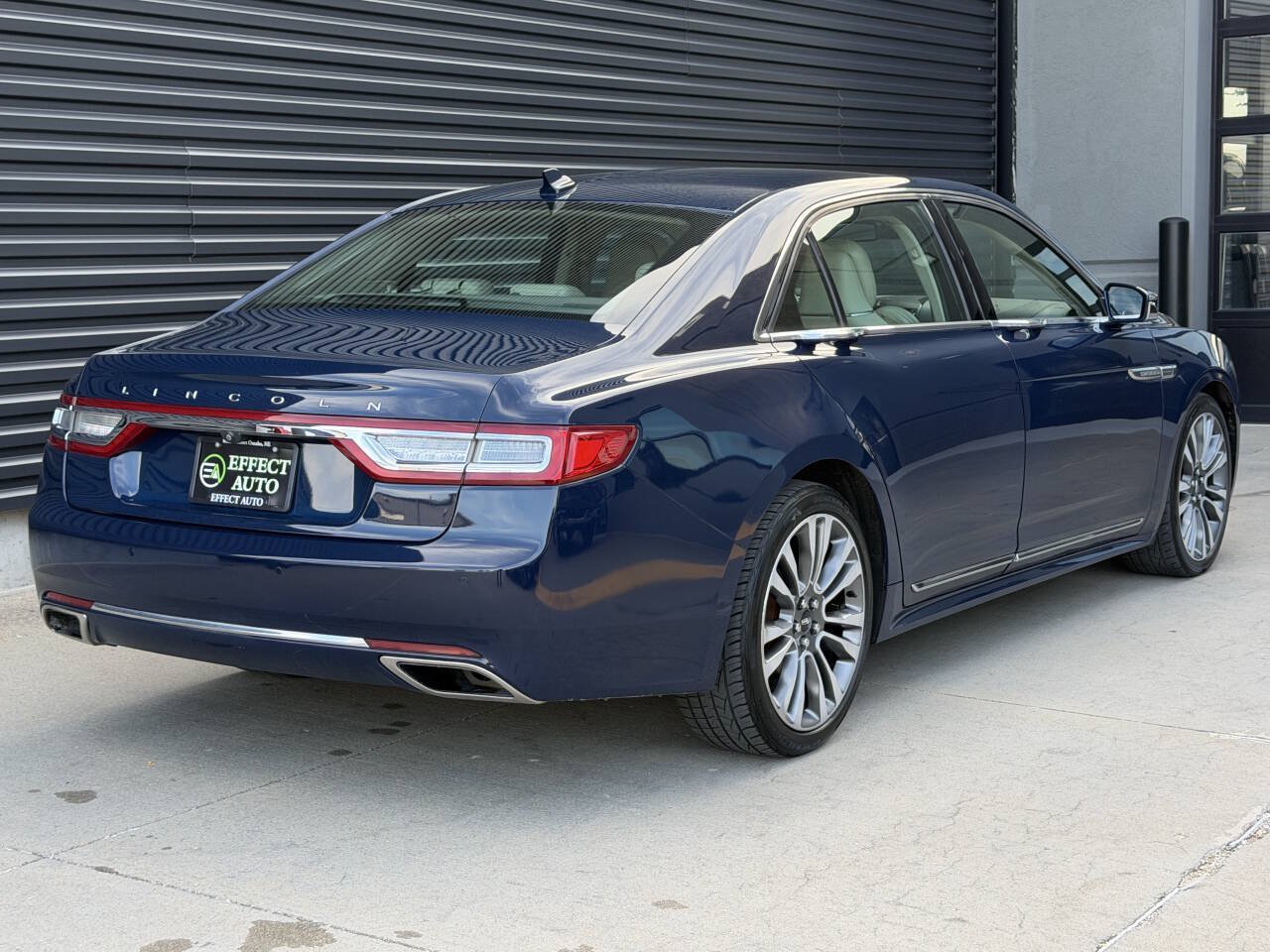 Used 2018 Lincoln Continental Reserve w/ Continental Climate Package AWD/4WD image 12