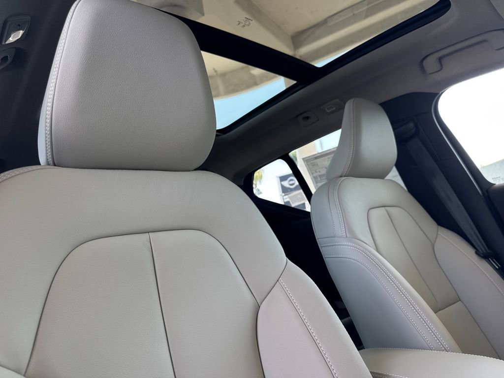 New 2026 Volvo XC40 B5 Plus w/ Protection Package Premier image 16