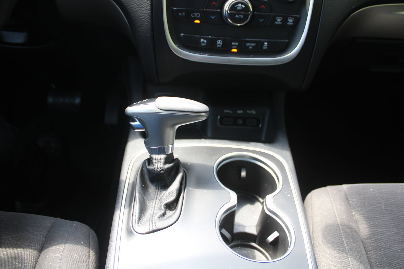 Used 2019 Dodge Durango SXT RWD image 32