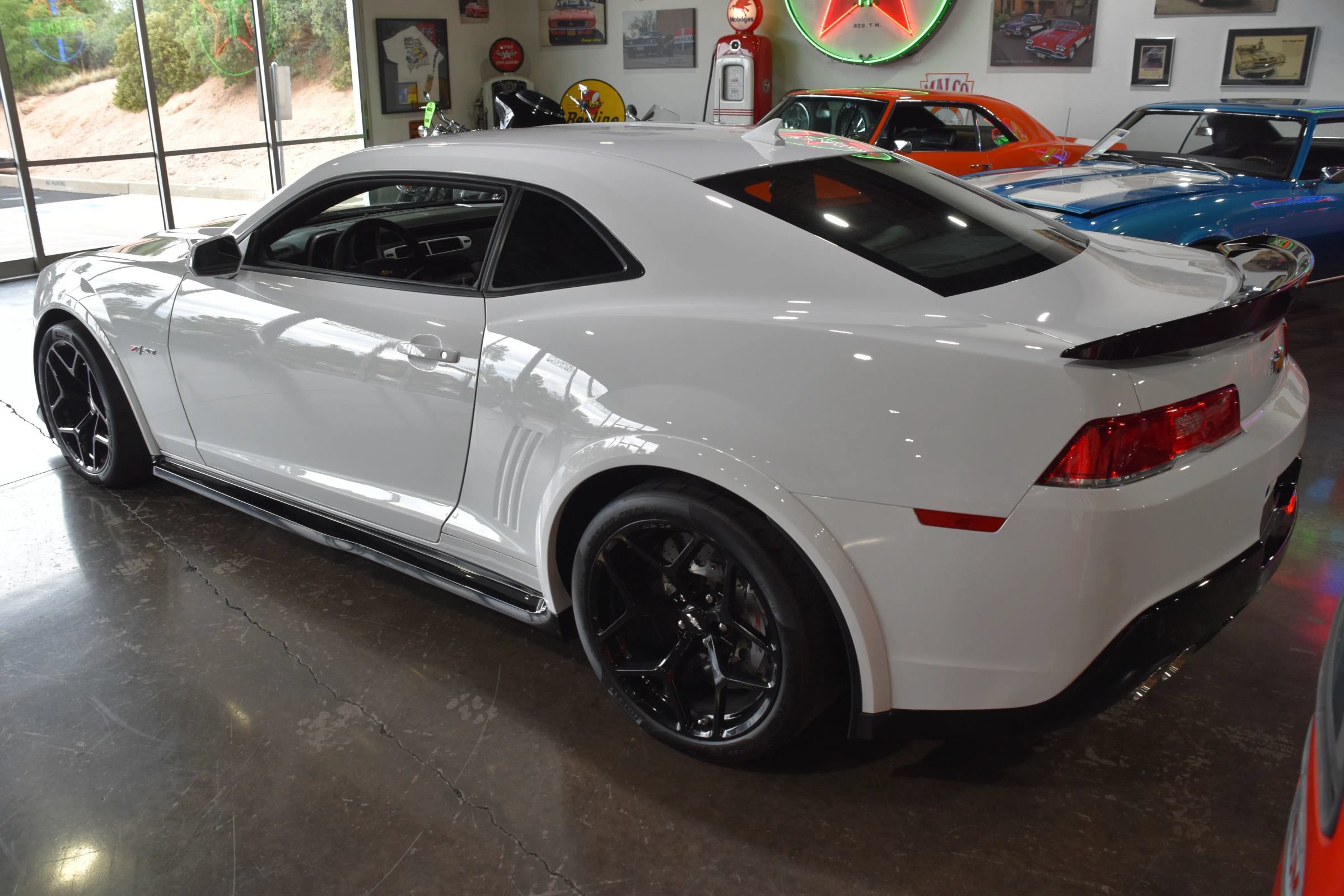 Used 2014 Chevrolet Camaro Z/28 RWD image 6