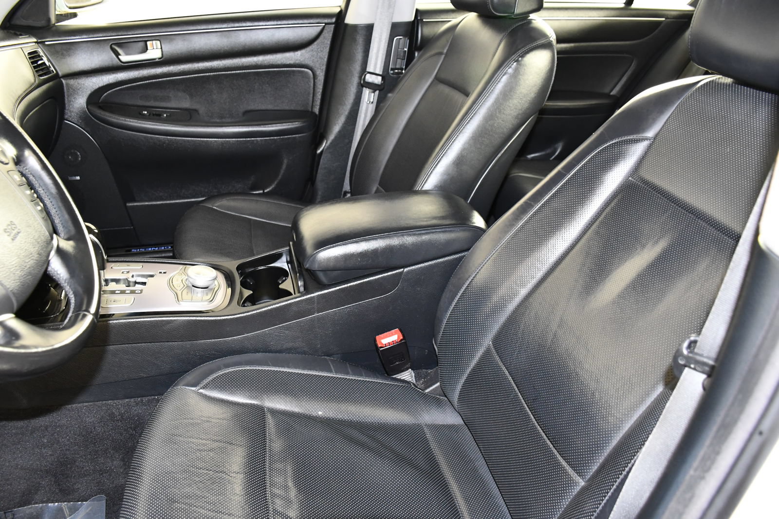 Used 2013 Hyundai Genesis 5.0 R-Spec RWD image 39