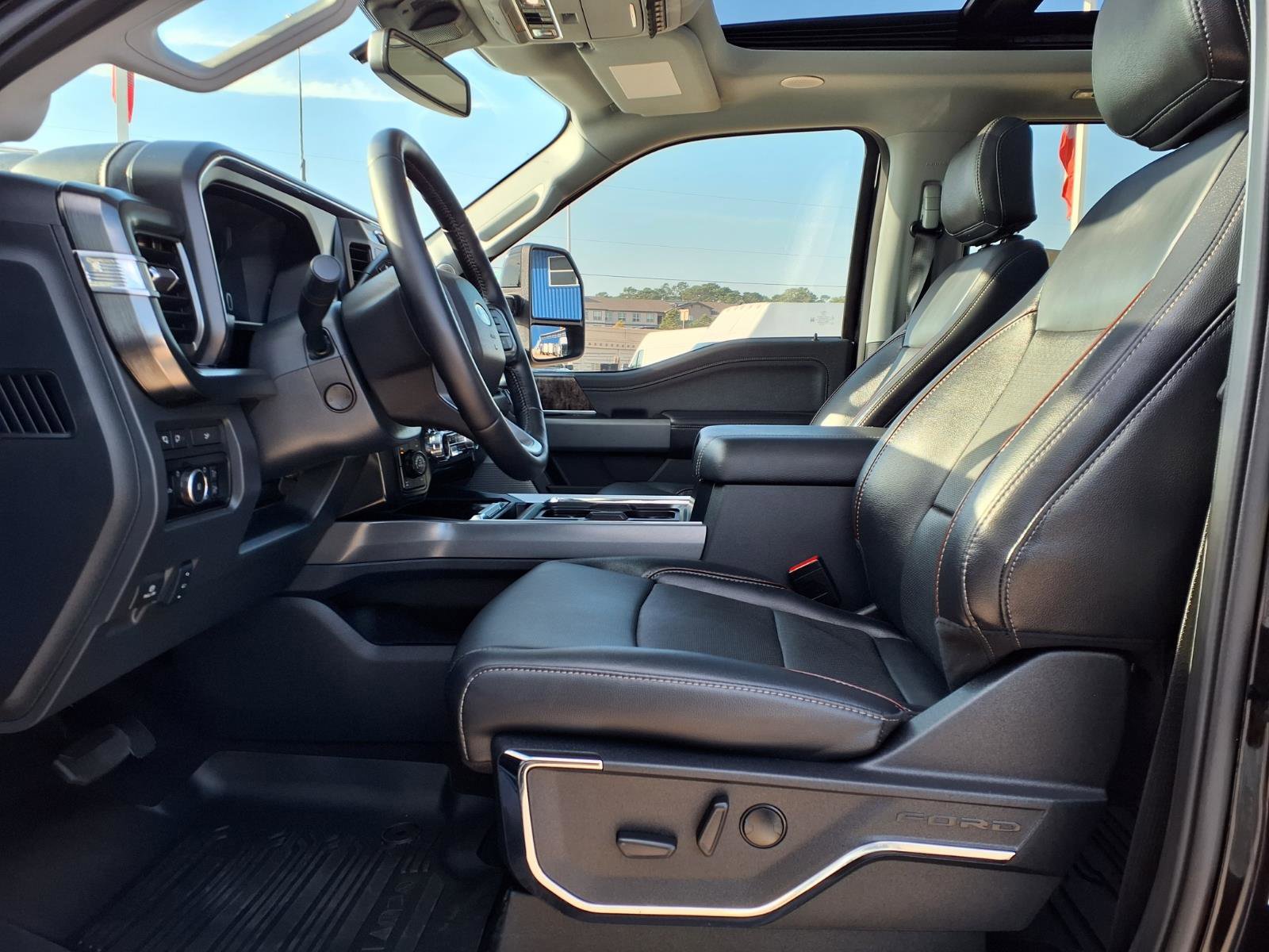 Used 2024 Ford F250 Lariat w/ Lariat Ultimate Package image 11