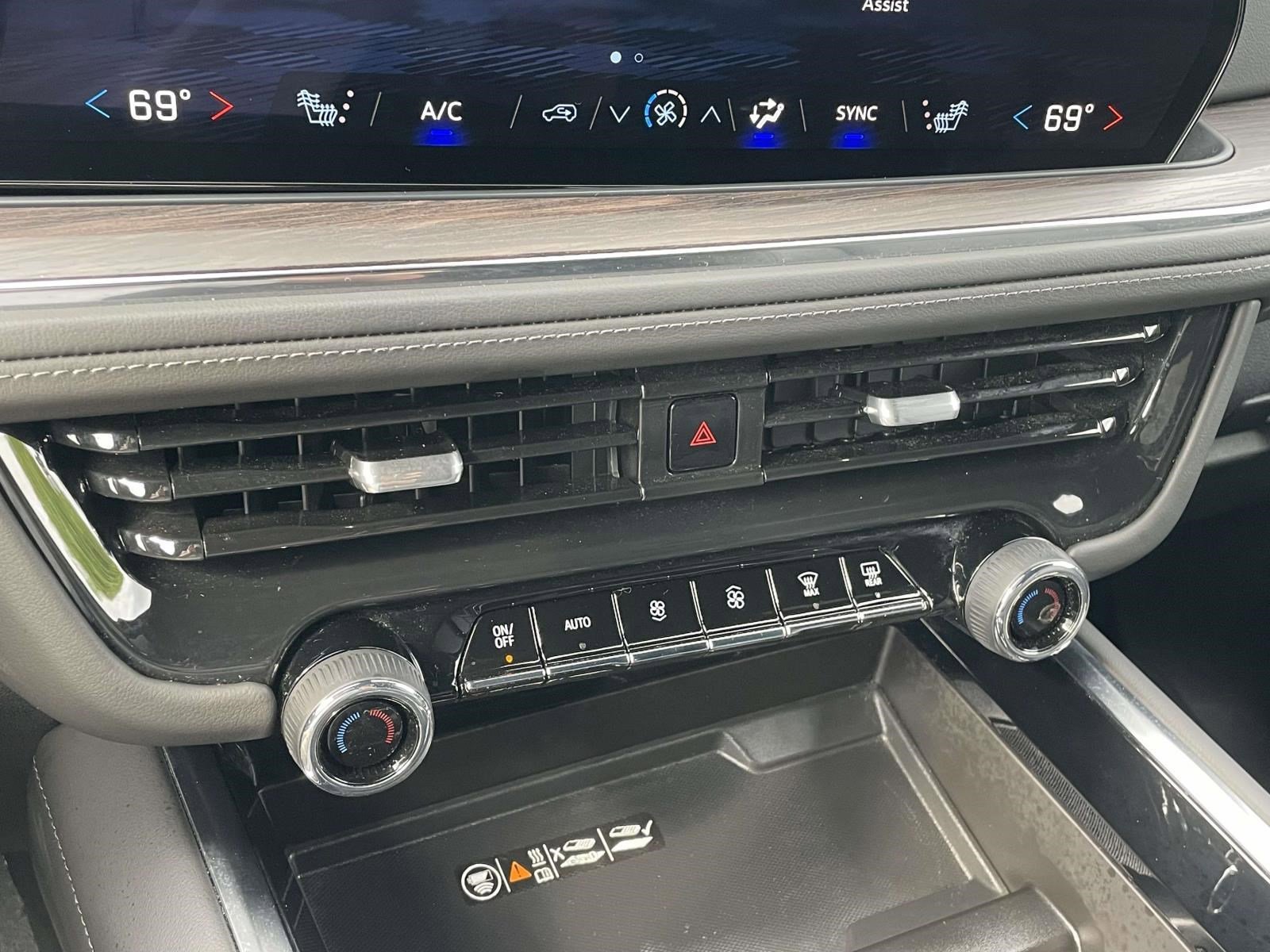 Used 2025 Chevrolet Tahoe Z71 AWD/4WD image 36
