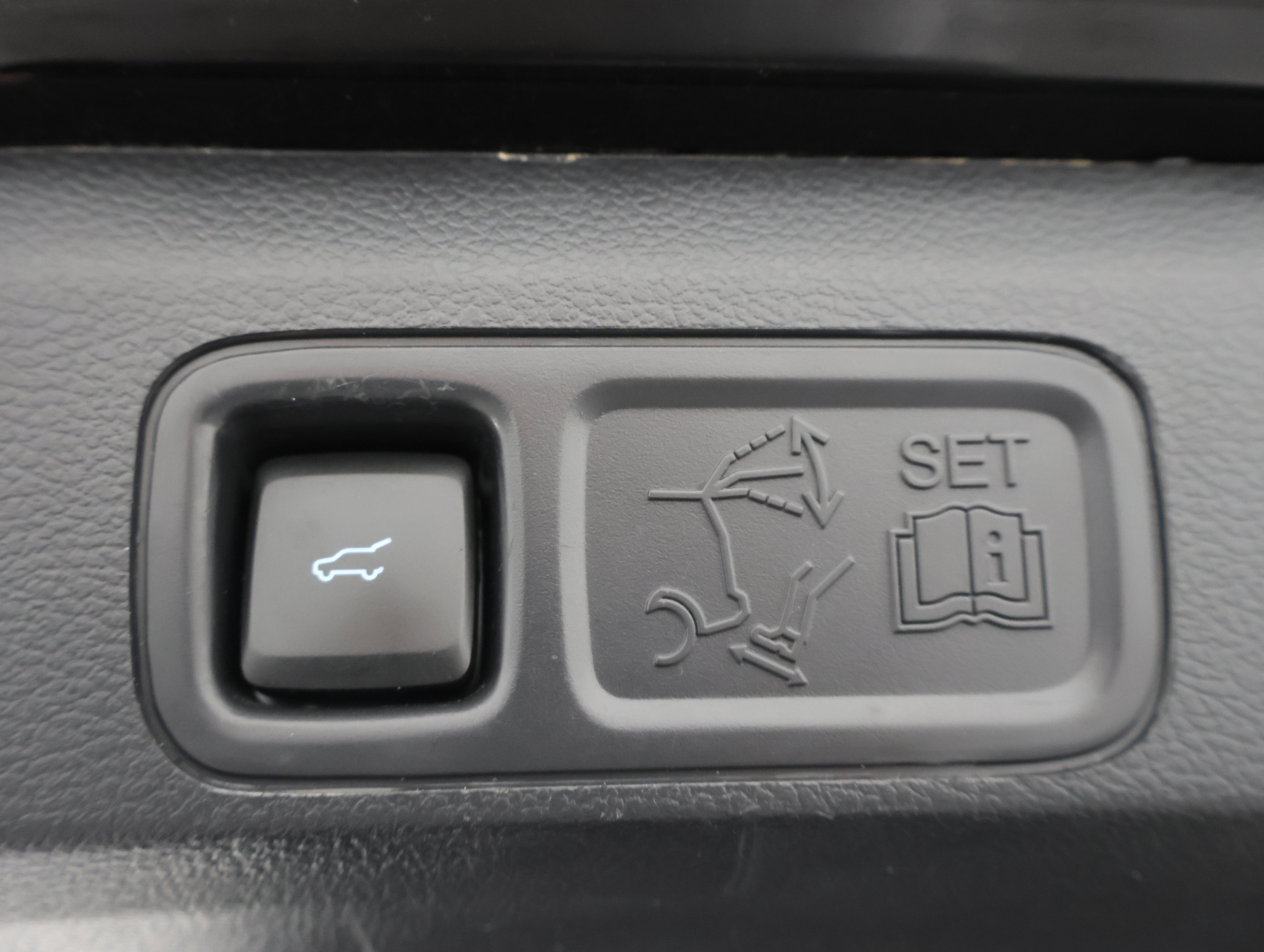 Used 2023 Ford Expedition Max Limited image 32