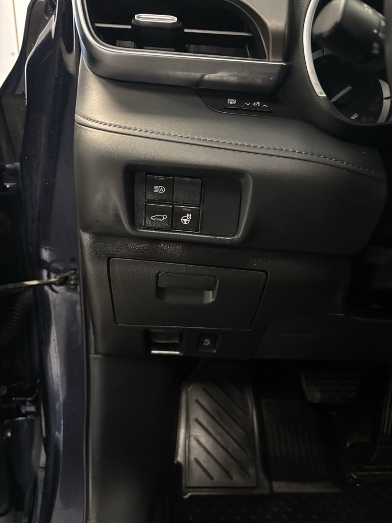 Certified 2020 Toyota Highlander Limited image 16