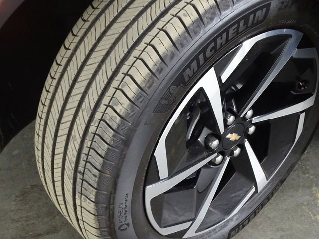 Used 2025 Chevrolet Equinox EV LT image 37