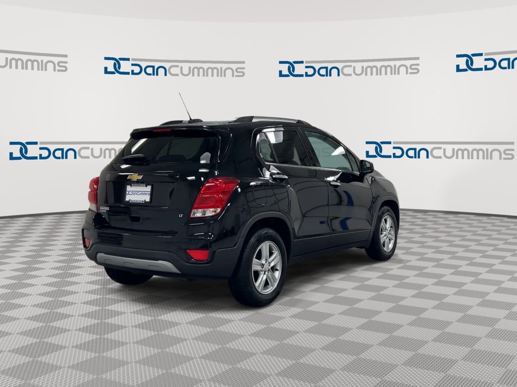 Used 2018 Chevrolet Trax LT w/ LT Convenience Package FWD image 8
