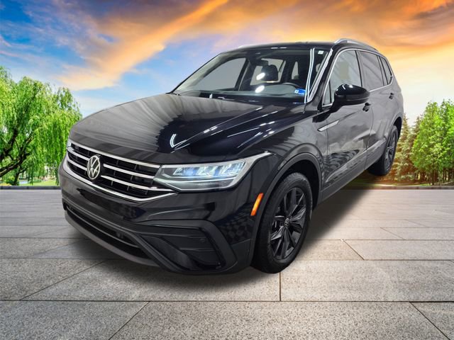 Certified 2023 Volkswagen Tiguan SE w/ Panoramic Sunroof Package image 8