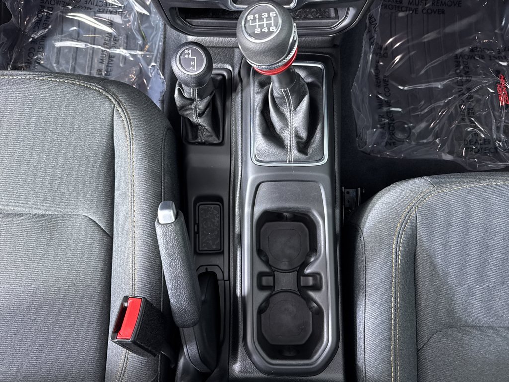 Used 2024 Jeep Wrangler Sport AWD/4WD image 25