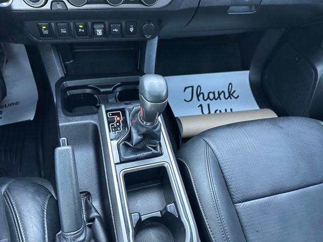 Used 2021 Toyota Tacoma Limited w/ Blackout Package (TMS) image 18