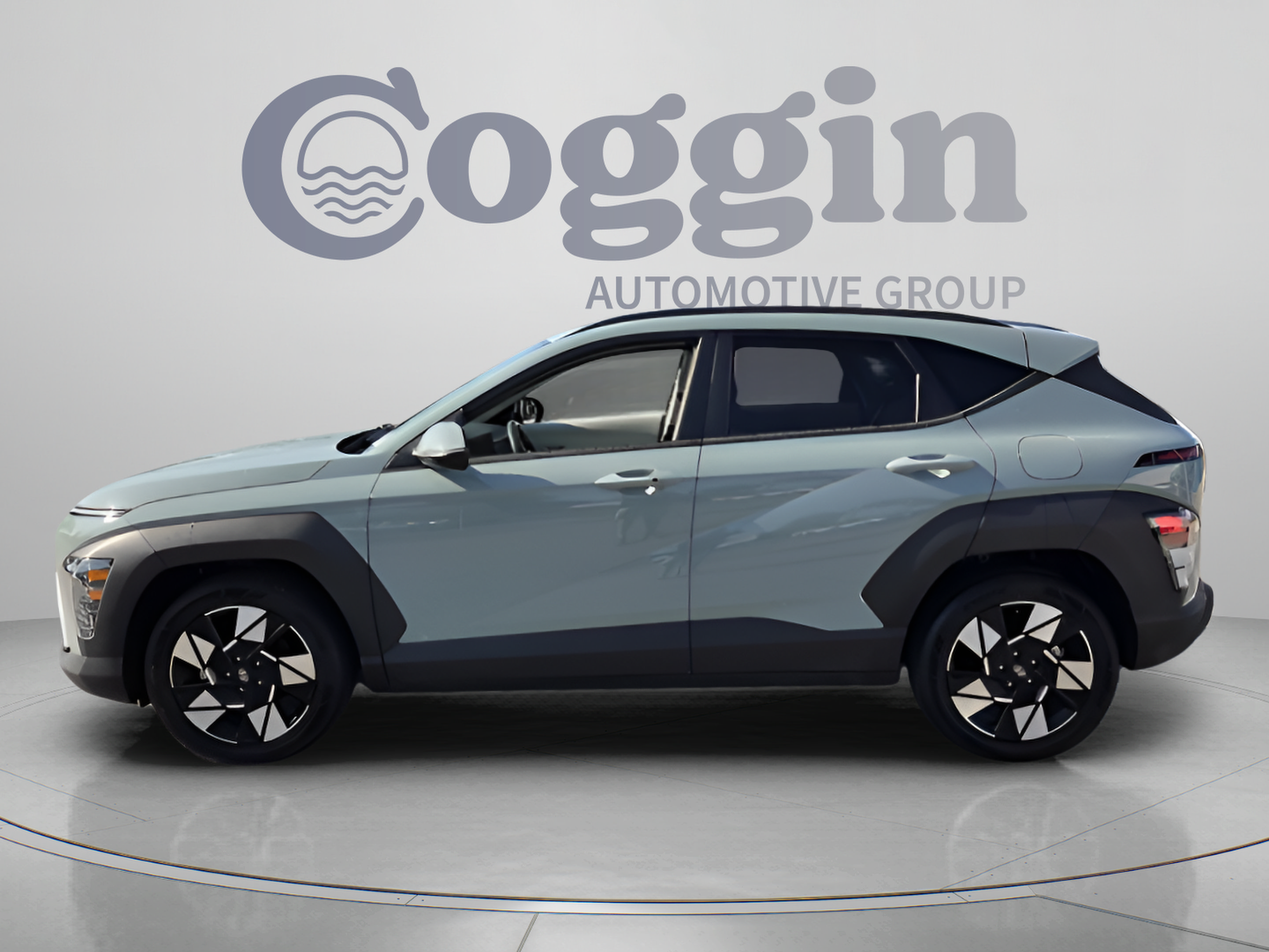 Used 2025 Hyundai Kona SEL FWD image 2