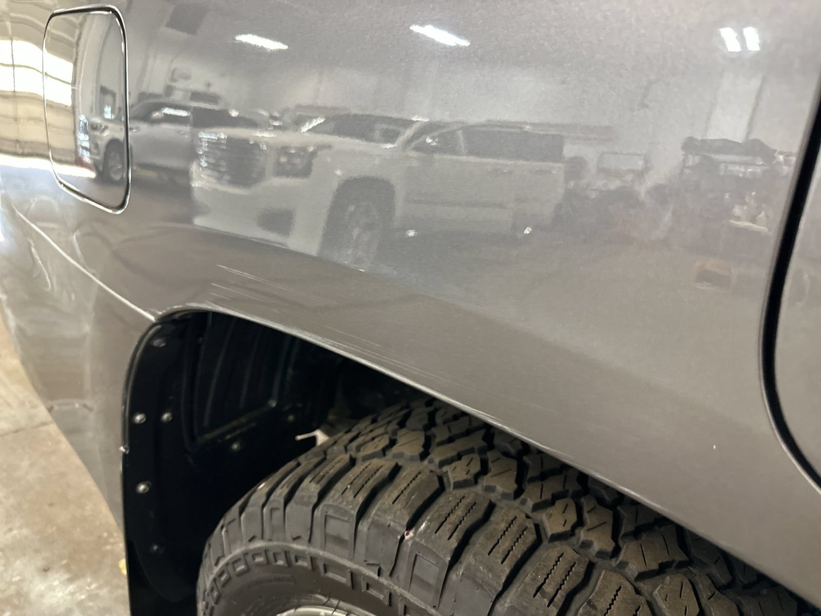 Used 2013 Lexus LX 570 4WD w/ Luxury Pkg image 48