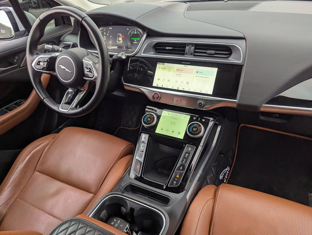 Used 2020 Jaguar I-PACE SE image 32