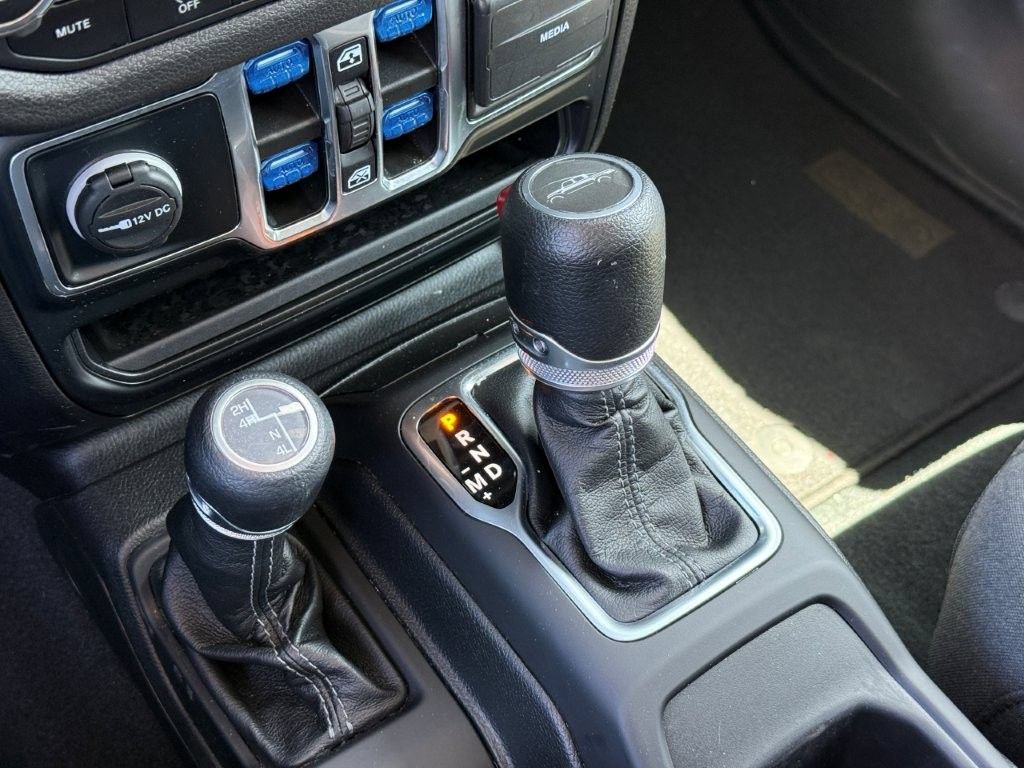 Used 2024 Jeep Gladiator Sport AWD/4WD image 28
