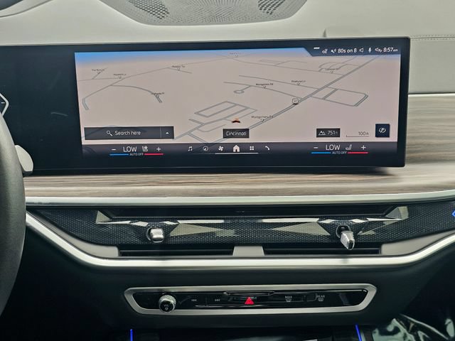 Used 2024 BMW X7 xDrive40i w/ Executive Package AWD/4WD image 38