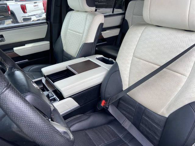 Used 2023 Toyota Sequoia Capstone AWD/4WD image 16