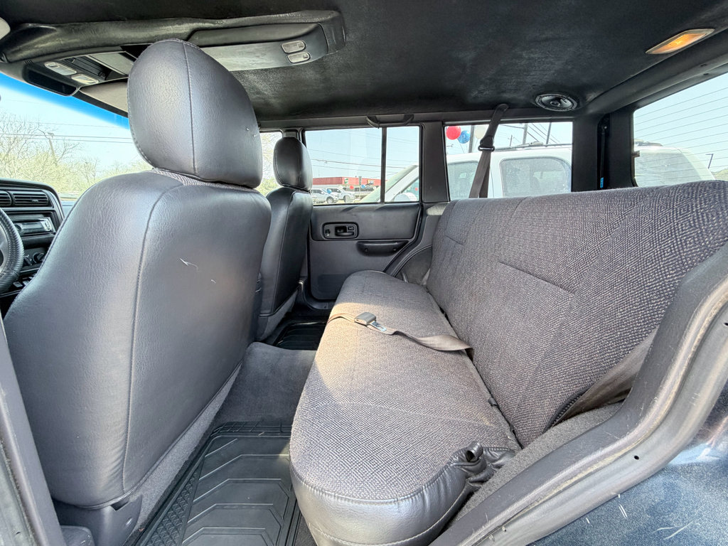 Used 2000 Jeep Cherokee Classic image 20