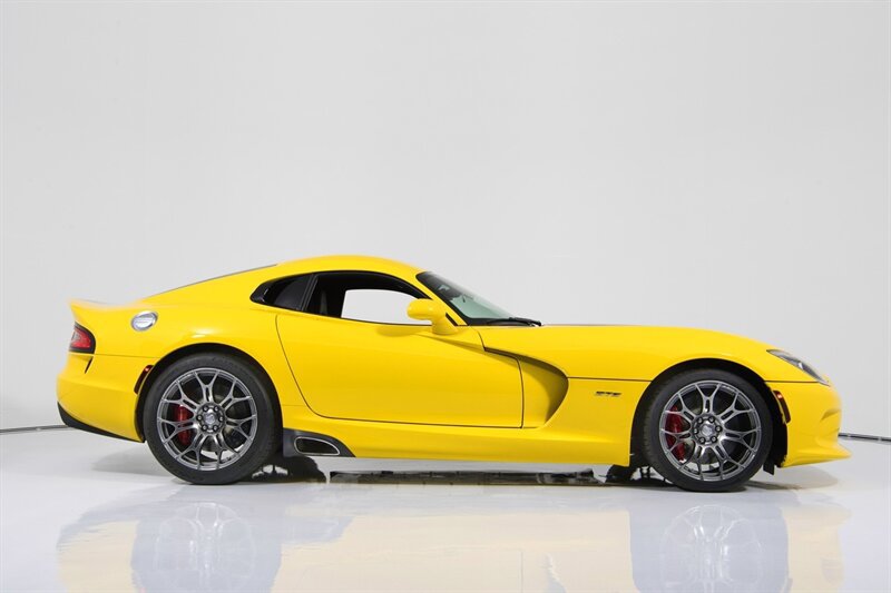 Used 2013 SRT Viper GTS w/ Track Pkg RWD image 13