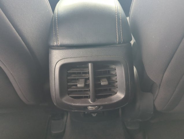 Used 2017 Jeep Cherokee Latitude FWD image 16