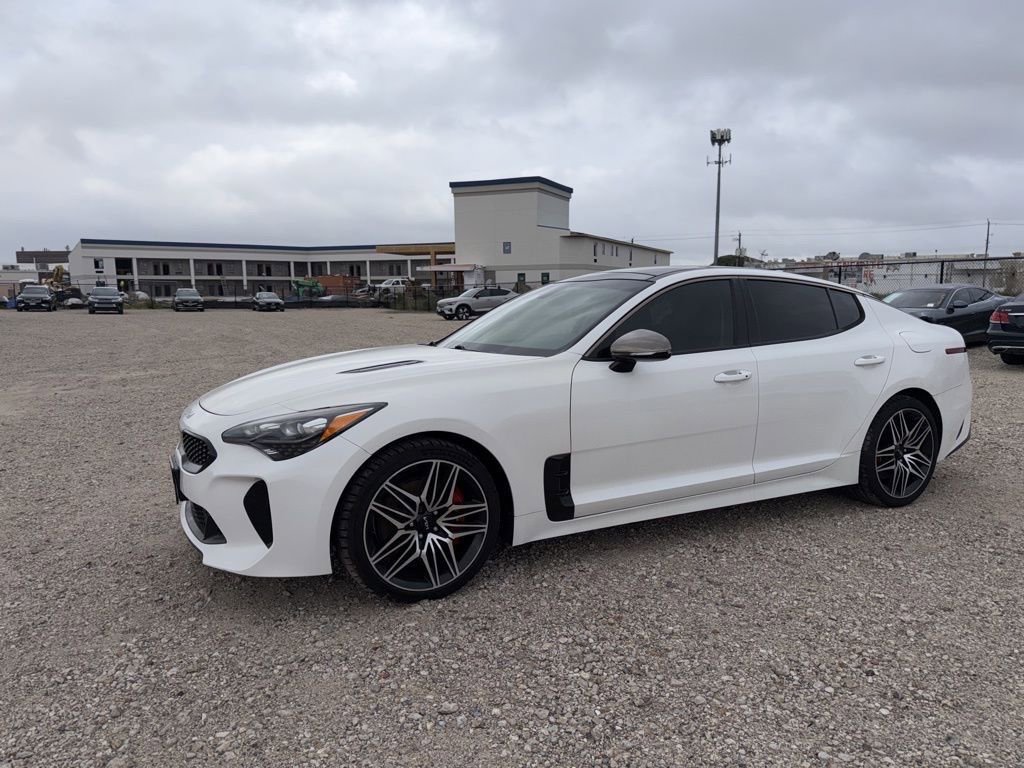 Used 2022 Kia Stinger GT2 image 1
